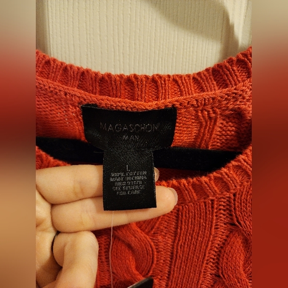 NWT Magaschoni Man Sweater MSRP $68 - Picture 2 of 5